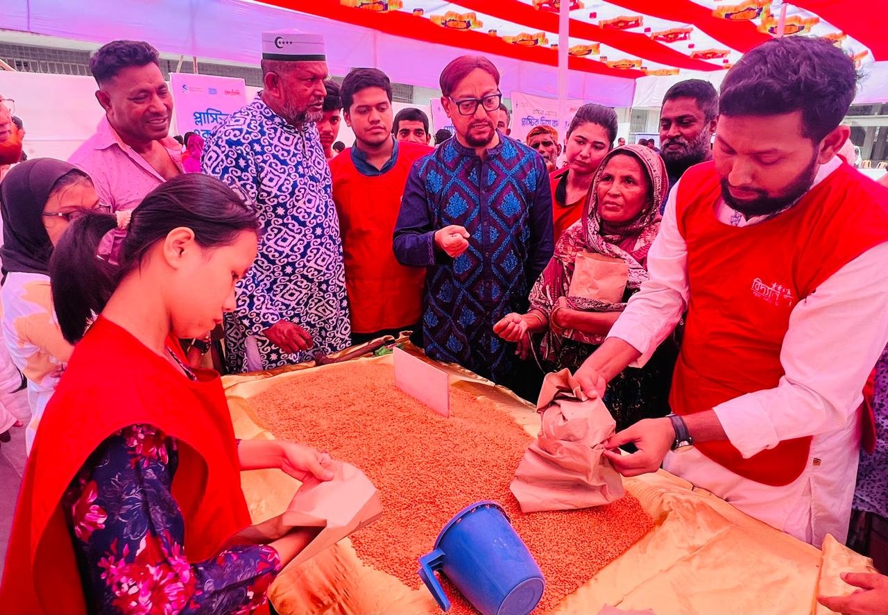 'Plastic Sculpture' to be built on Patenga beach