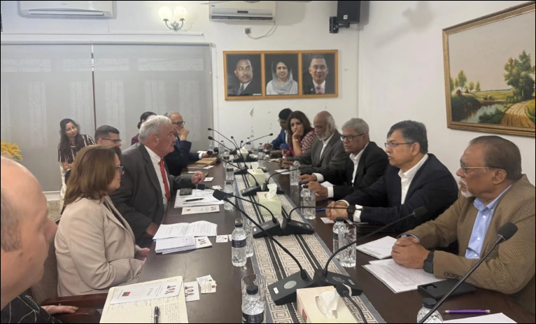 IRI delegation meets BNP, discusses upcoming election