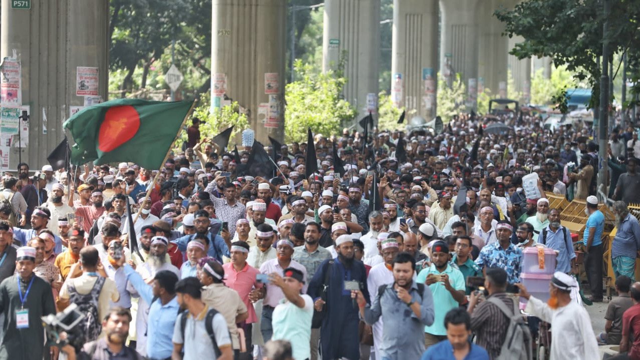 MPO teachers, staff withdraw protest as govt further raises house rent allowance