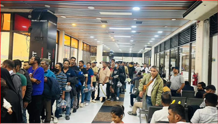 309 more Bangladeshi migrants return home from Libya