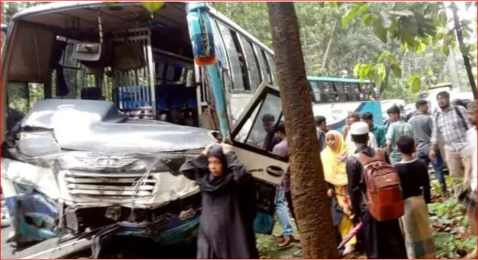 5 of a family killed in bus-microbus collision in Cox’s Bazar