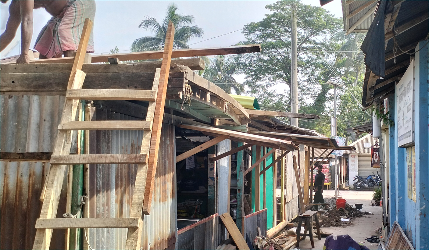 Shopkeeper  ‘encroaches’  on public road