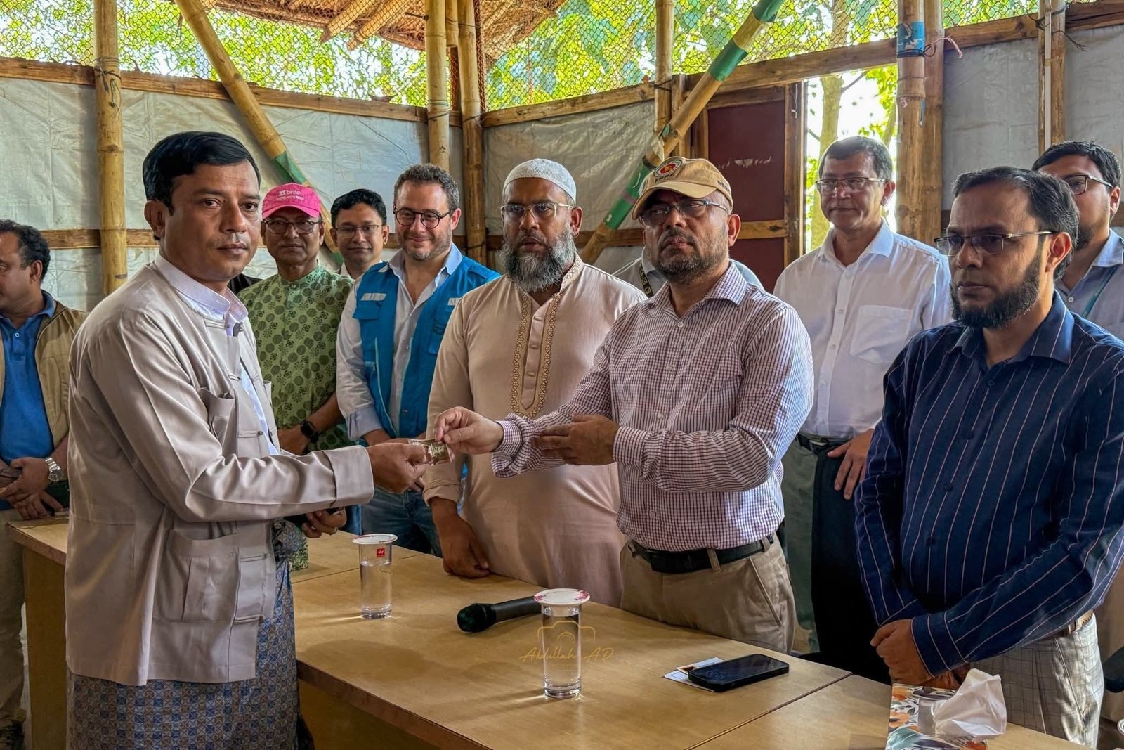 Rohingyas begin receiving legal SIM cards in Cox’s Bazar