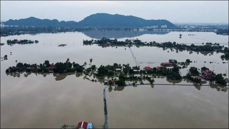 Flood death toll in Thailand rises to 267: health ministry