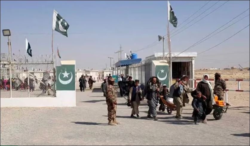Pakistan and Afghanistan exchange border fire with no reported casualties