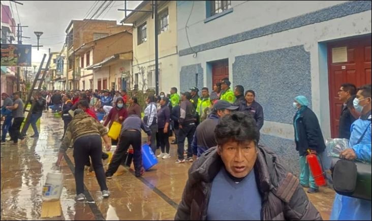 10 university students die in Peru restaurant fire