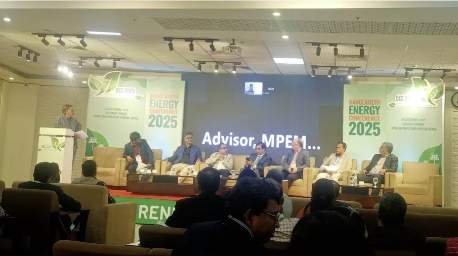 Vested groups blocking Bangladesh’s renewable transition: Adviser Fouzul