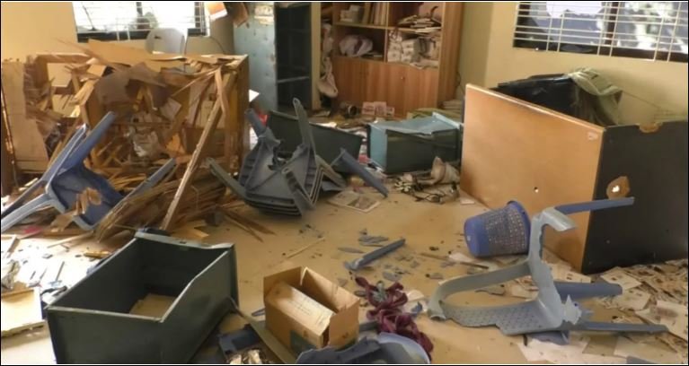 Kushtia Prothom Alo office comes under attack