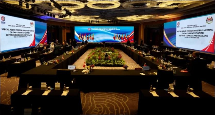 ASEAN ministers meet in Malaysia to address Thailand-Cambodia tensions