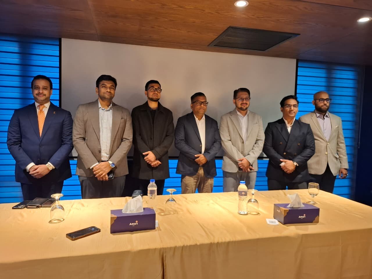 Experts for decentralising education system