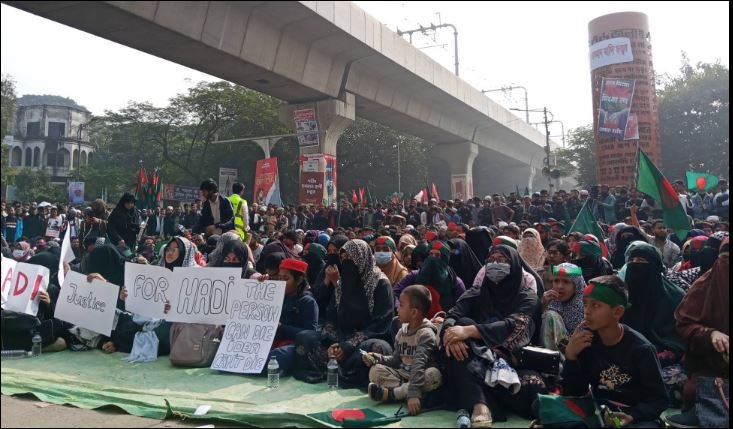 Inqilab Moncho reinstates Shahbagh blockade after Tarique's visit to Hadi's grave