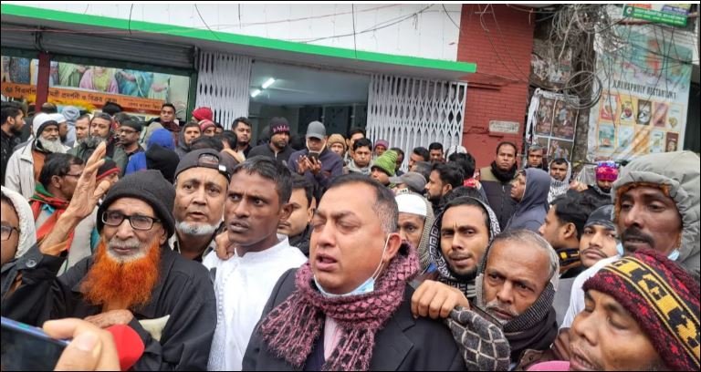 Nayapaltan shrouded in grief after Khaleda Zia’s death