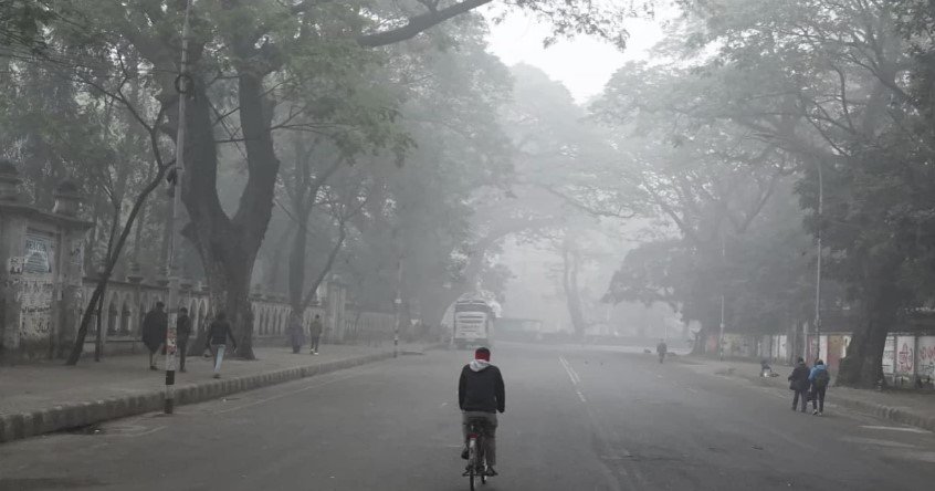 Dhaka’s temperature drops to season’s lowest 12.5°C, cold wave grips 9 districts