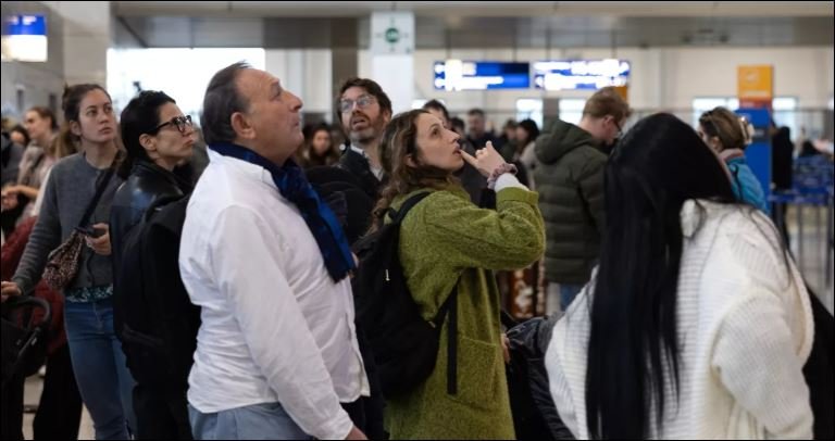 Greece airspace disruption not caused by cyberattack, officials say