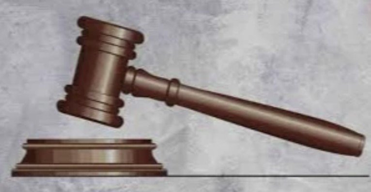 10 get life for killing cop in Ctg