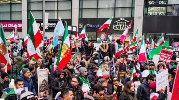 Iranian students hold first large anti-govt protests since deadly crackdown