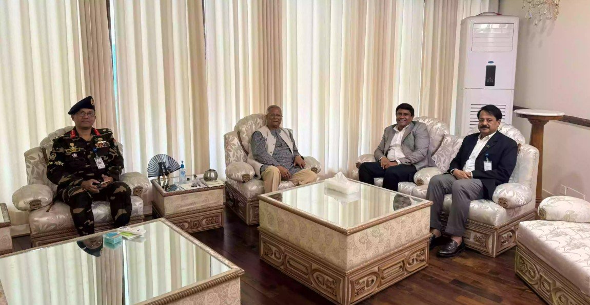 PM’s delegation meets former Chief Adviser Prof Yunus