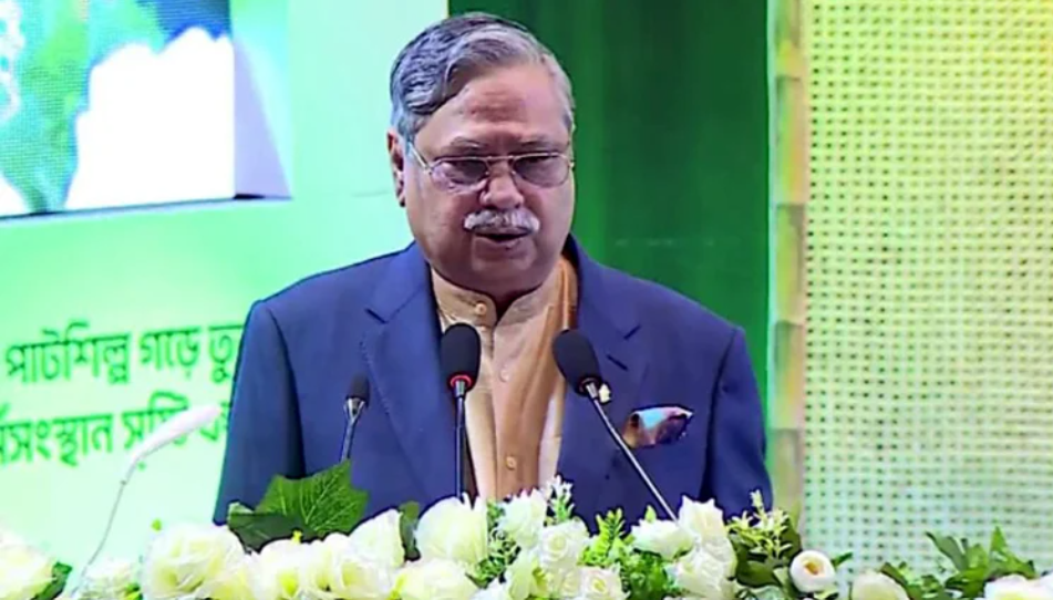 President urges tapping potential of jute sector