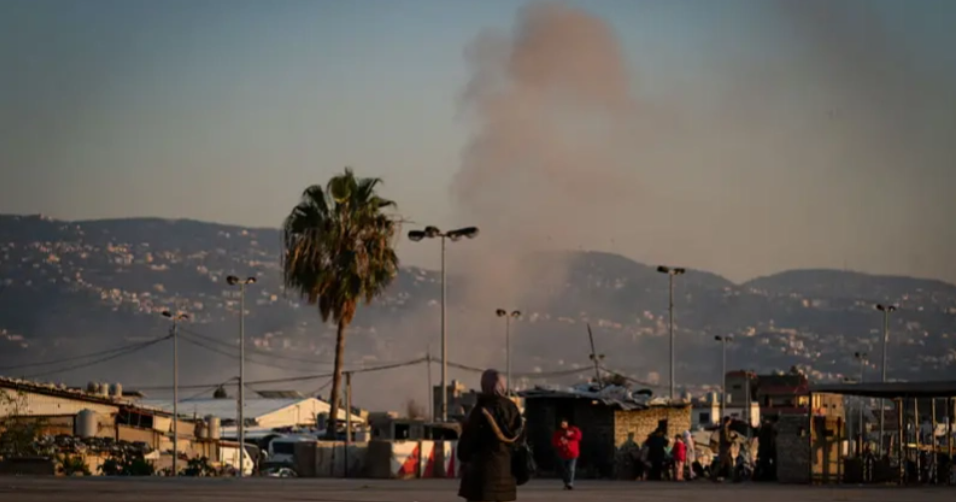 Israeli attacks in southern Lebanon kill 5 as over 40,000 Americans leave Middle East