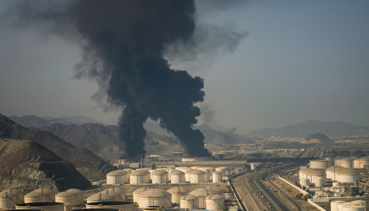 Iran threatens UAE ports as war enters third week