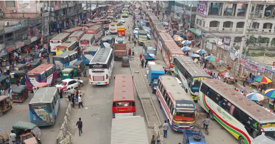 No long tailbacks on Gazipur highways, fare hike complaints surface