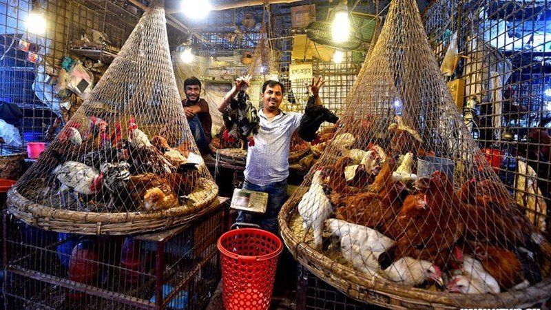 Market volatility hits Dhaka bazaars ahead of Eid; fish, meat, and spices get dearer