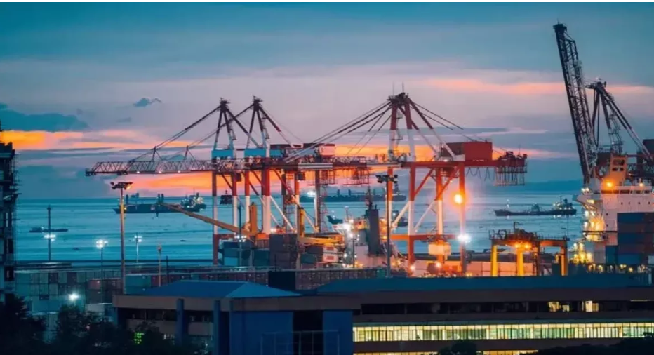 Kuwait’s ports hit by drones and missiles, no casualties reported