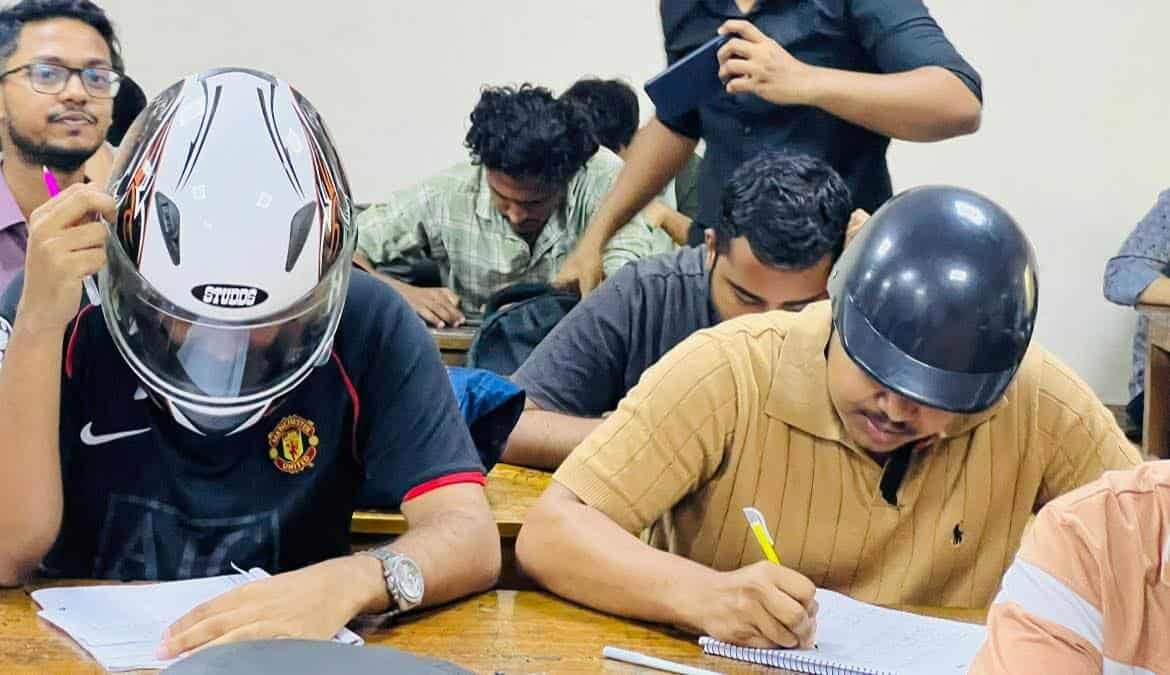 JnU students attend class wearing helmets over safety concern
