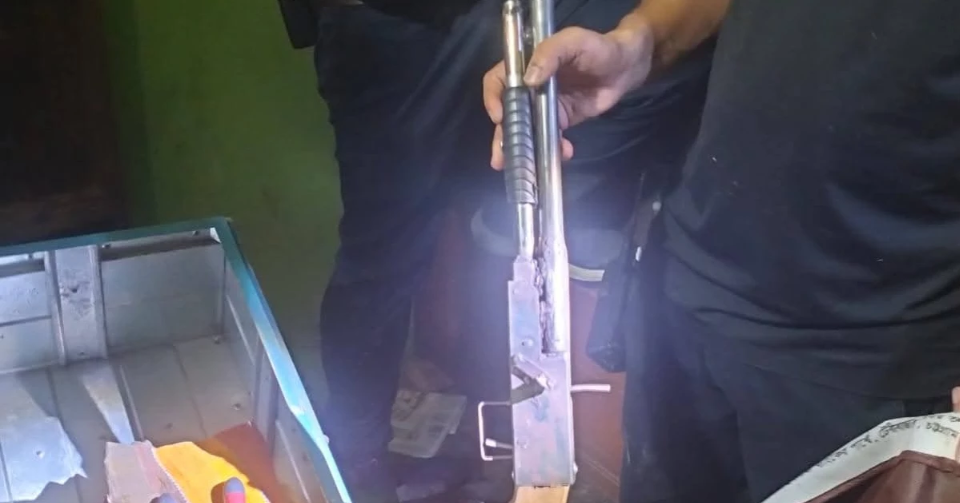 Child among 4 wounded in Ctg gunfight; 5 held