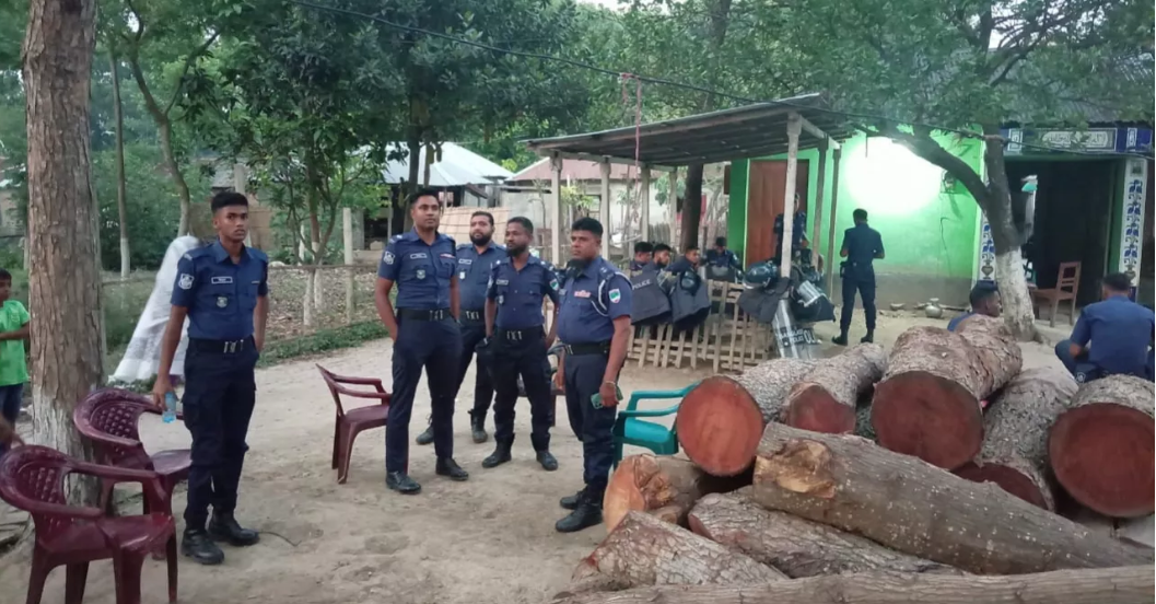 Police deployed at Baul artist Shafi Mondal’s house after killing of ‘pir’ in Kushtia