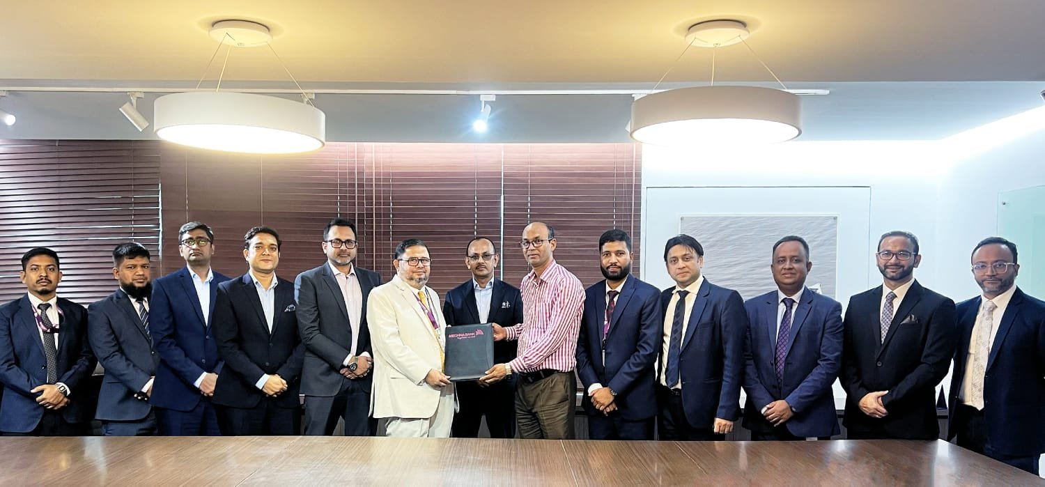 Meghna Bank, Queens Nursing College sign strategic alliance