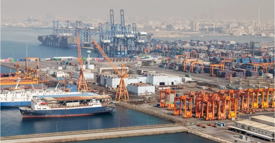 Iran warns of regional trade blockade if US keeps port restrictions