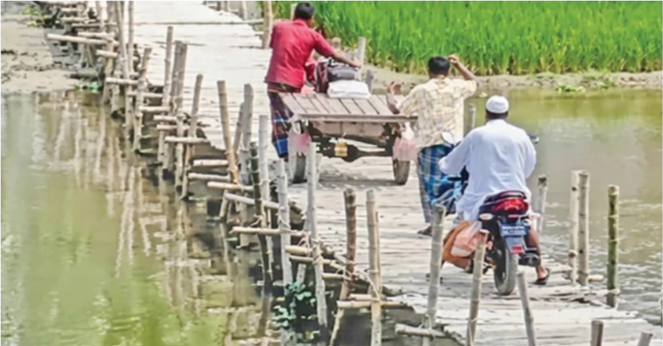 Life on hold: 50,000 Rangpur people pay price for missing bridge