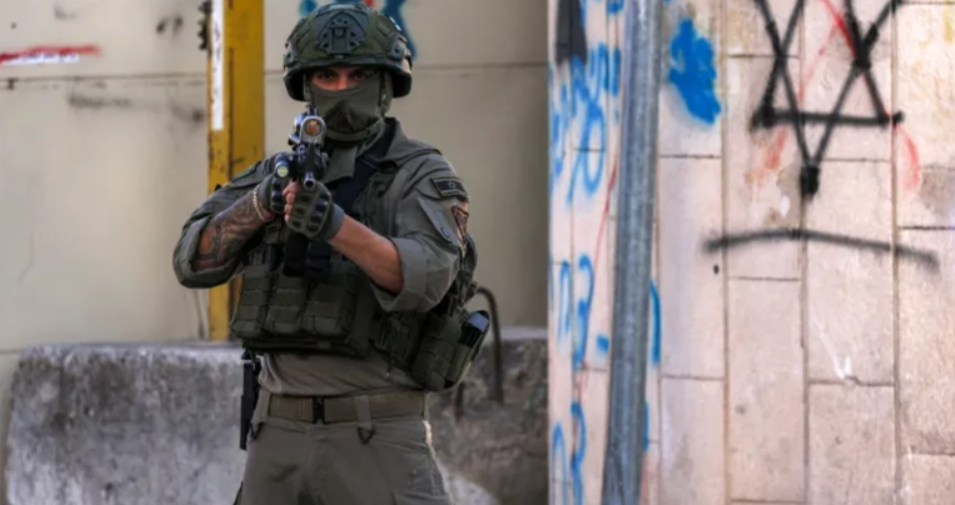 Israeli forces carry out widespread raids, arrests across West Bank