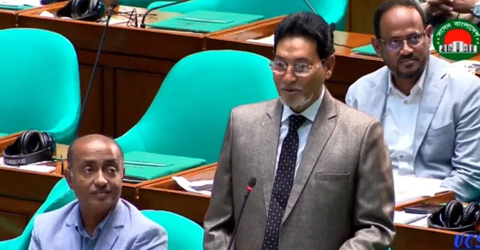 Chief Whip urges journalists to help safeguard democracy