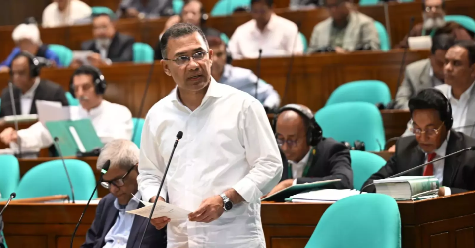PM urges MPs to raise public awareness to reduce waterlogging