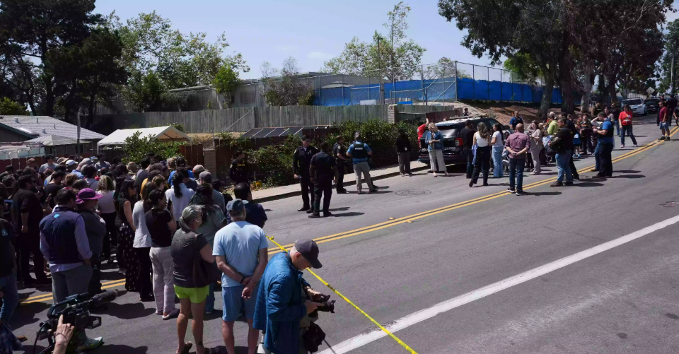 Teen gunmen kill 3 at San Diego mosque before taking own lives