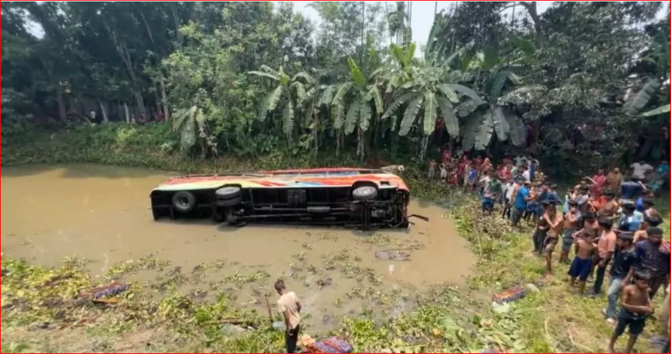  4 killed as bus falls into roadside ditch in Kushtia