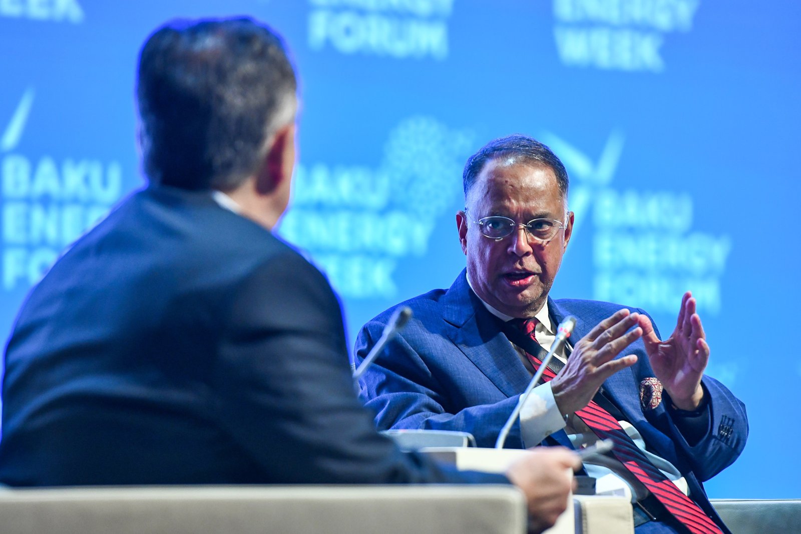 Bangladesh seeks foreign investments in D-8 energy forum