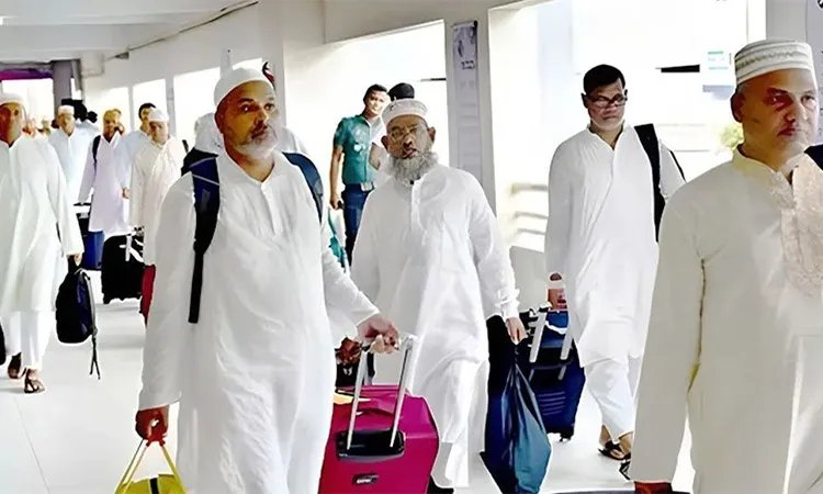 54,323 Bangladeshi Hajis return home