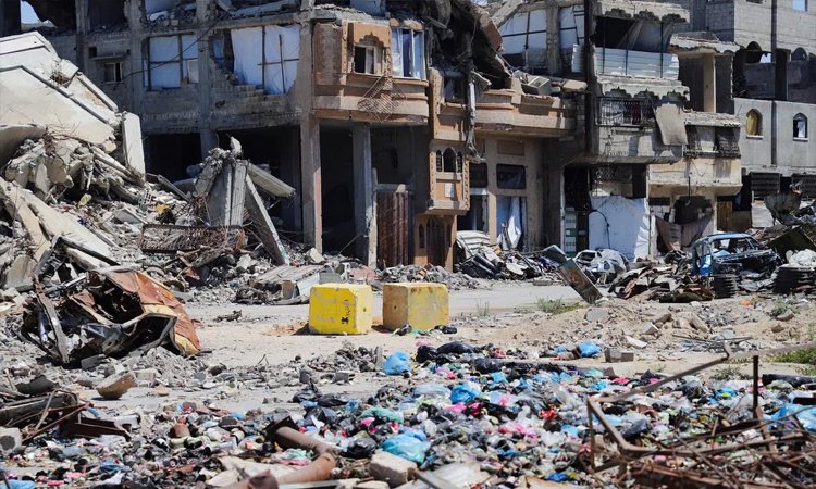 UN aid chief demands 'dignity' for Gaza population