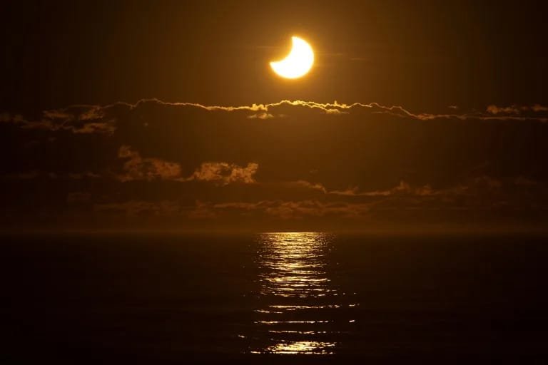  The Sun may not engulf Earth after all, scientists say