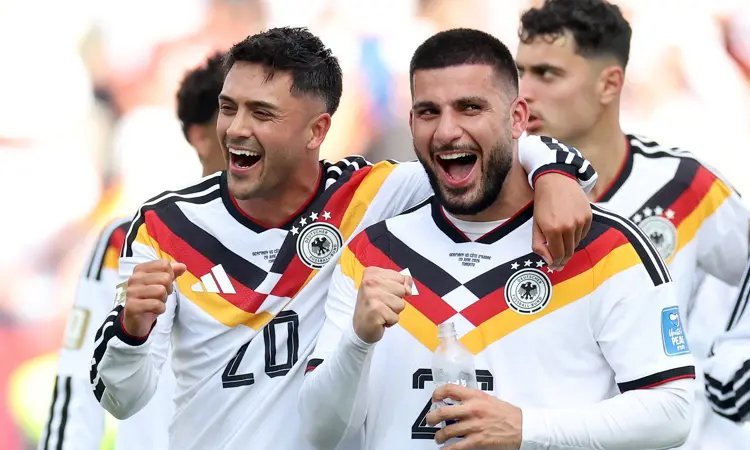 Germany beat Ivory Coast to reach World Cup knockouts