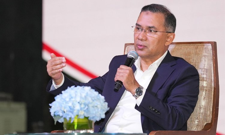 PM urges expatriates to make united efforts for country's betterment