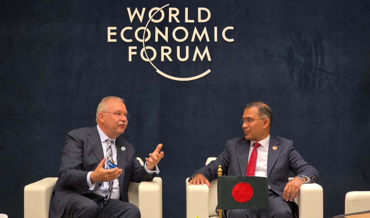 PM seeks coordinated WEF measures for climate vulnerable countries