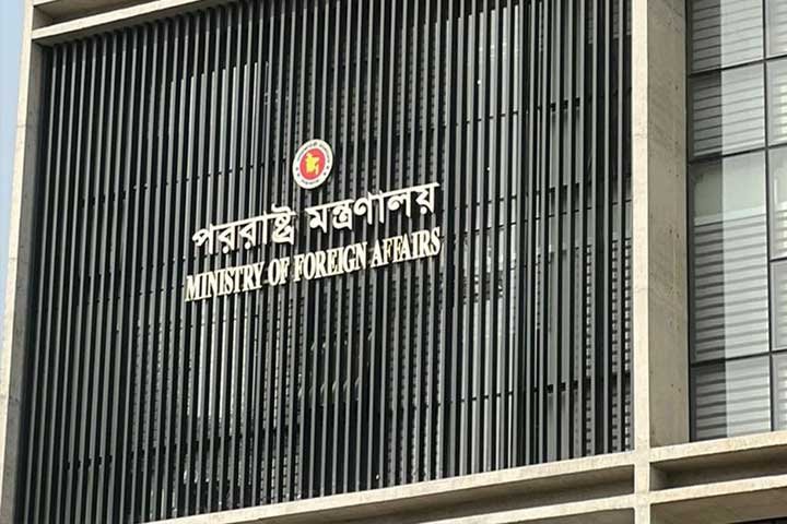 Dhaka rejects Delhi’s explanation over Adviser Zahed’s airport incident 
