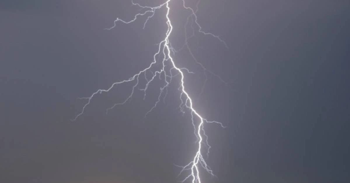 Lightning kills one in Dinajpur