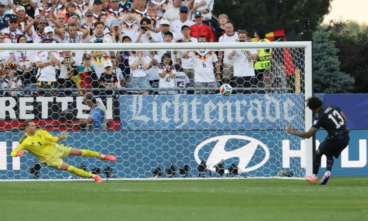 Paraguay shock Germany, Brazil advance at World Cup