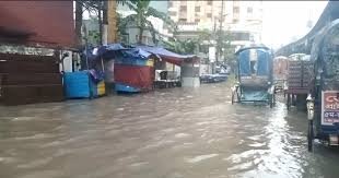 Downpour triggers waterlogging across Dhaka
