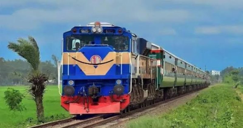 Railway revenue rises, but spending still exceeds income